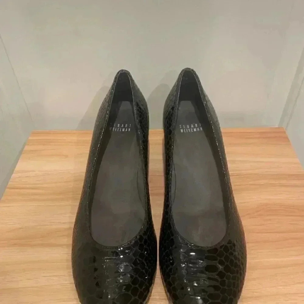 STUART WEITZMAN ALLIGATOR PRINT BLACK PUMPS SIZE 10